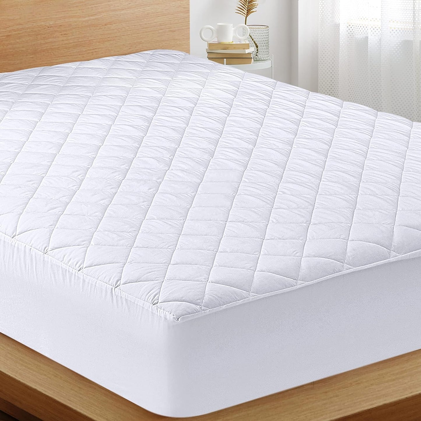 Quilted Fitted Mattress Pad, Full Size, Elastic Fitted Mattress Topper Protector and Cover Stretches up to 16 Inches Deep, Machine Washable (White)