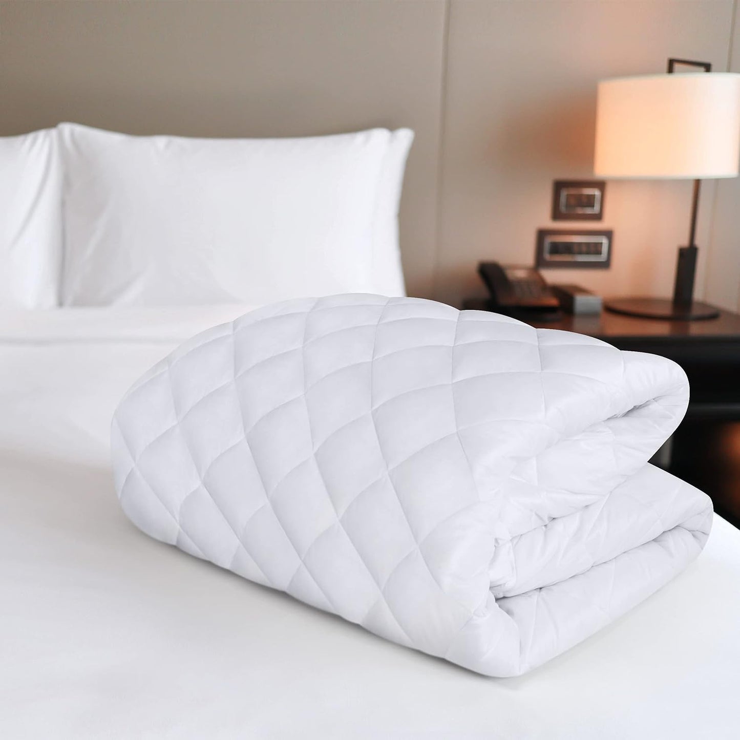 Quilted Fitted Mattress Pad, Full Size, Elastic Fitted Mattress Topper Protector and Cover Stretches up to 16 Inches Deep, Machine Washable (White)