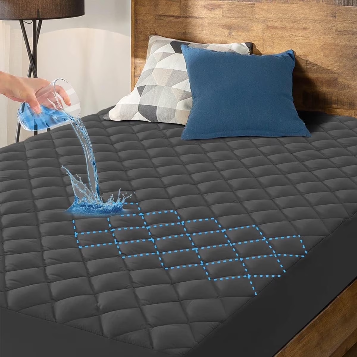 Hoey Full Size Waterproof Mattress Pad Protector, Breathable Quilted Mattress Cover Noiseless Waterproof Fitted Sheet Mattress Topper Up to 21" Deep Pocket