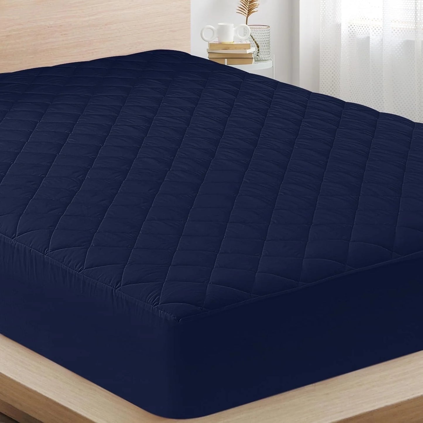 Full Size Waterproof Mattress Pad Protector, Breathable Quilted Mattress Cover Noiseless Waterproof Fitted Sheet Mattress Topper Up to 21" Deep Pocket
